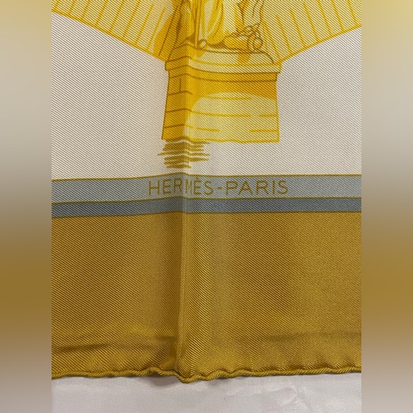 Hermes Vintage Silk Scarf Les Ponts De Paris Carre 90 Hugo Grygkar - Picture 3 of 16